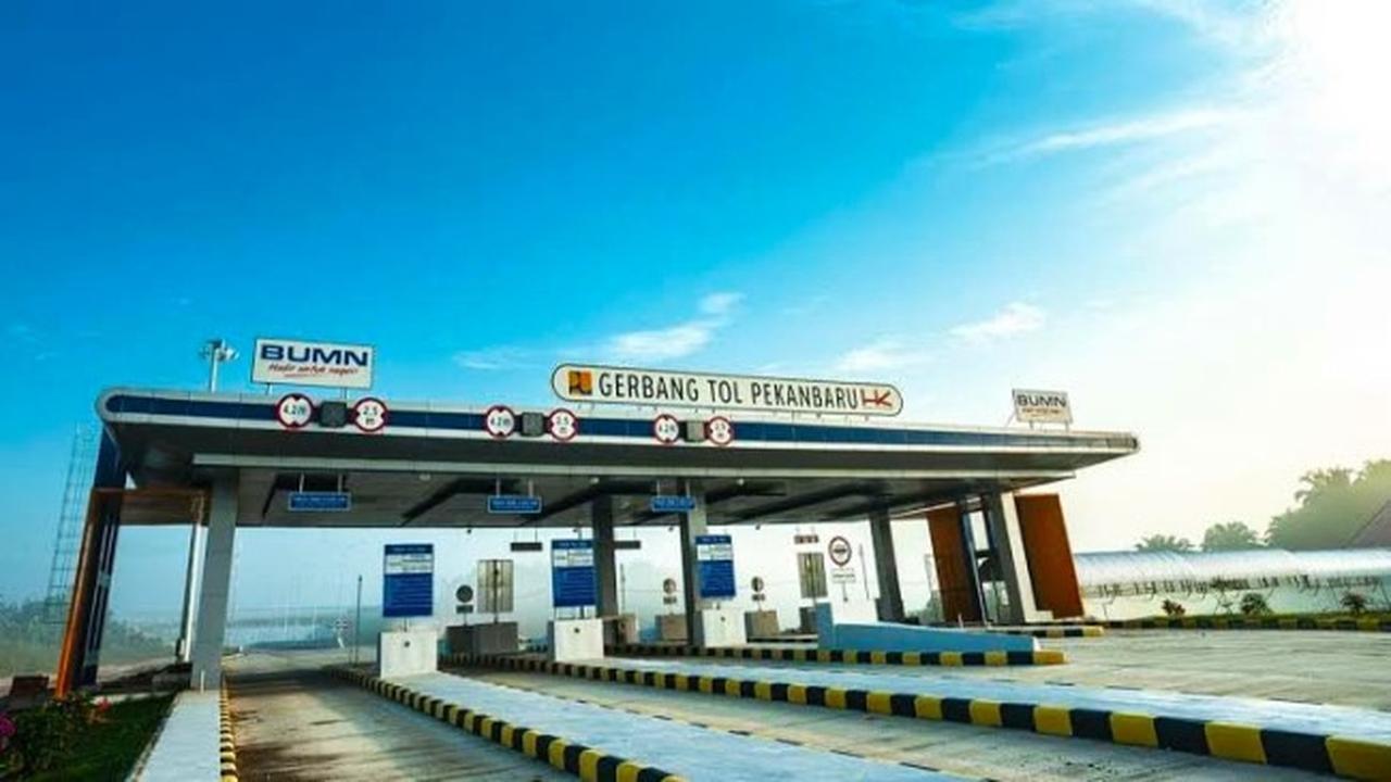 Pintu Tol Pekanbaru-Dumai di Pekanbaru.