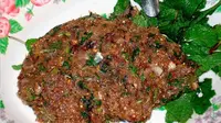 Terbuat dari ikan mentah, masakan ini juga mengandung cacing hati yang dapat menyebabkan kanker. Banchob Sripa dkk/Wikimedia Commons