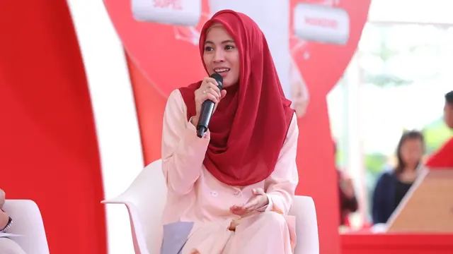 [Bintang] Hari Anak Nasional, SGM Berikan Beasiswa Rp1 Miliar