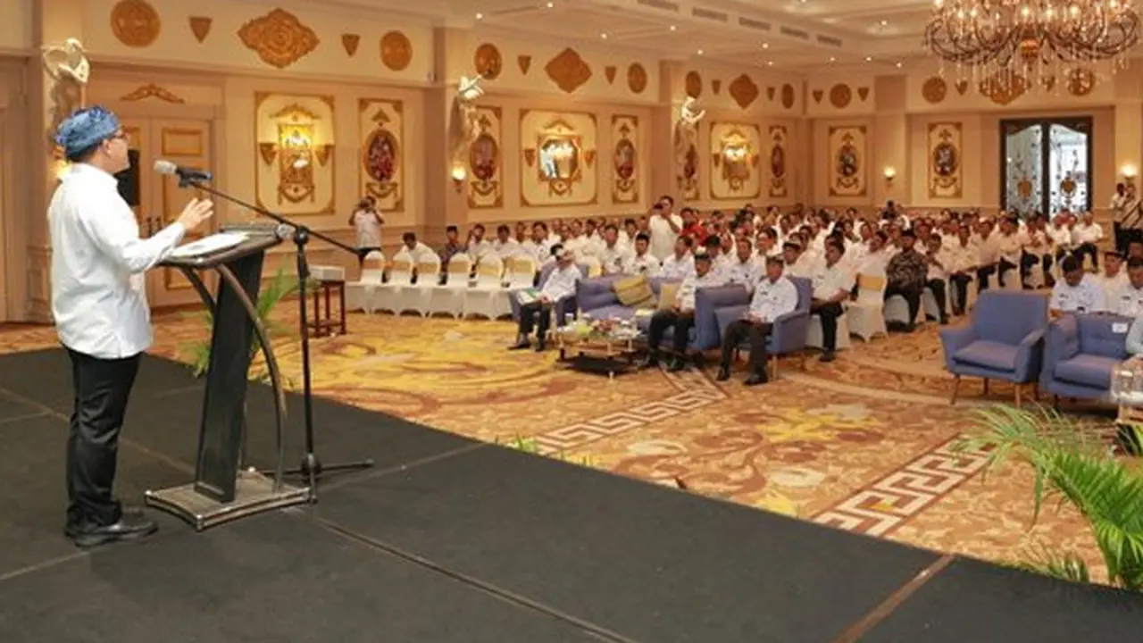 Bupati Azwar Anas Pacu Kualitas SDM dan Akses Pendidikan di Tahun 2020