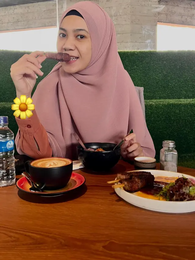Kenang Masa Lalu, Ini 7 Gaya Mommy ASF Penulis Layangan Putus saat di Paris