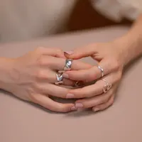 Ilustrasi Mimpi Memakai Cincin Credit: pexels.com/cottonbro