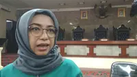 Ketua Komisi III CPRD Kota Cirebon Tresnawati mengatakan terjadi penggemukan pada DKOKP dalam melaksanakan tugasnya menginventarisasi peninggalan sejarah. Foto (Liputan6.com / Panji Prayitno)