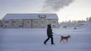Swedia pada Rabu (3/1) mencatatkan malam terdingin di bulan Januari dalam 25 tahun, dengan suhu minus 43,6 derajat Celcius di ujung utara saat cuaca dingin melanda wilayah Nordik. (Emma-Sofia OLSSON / TT NEWS AGENCY / AFP)