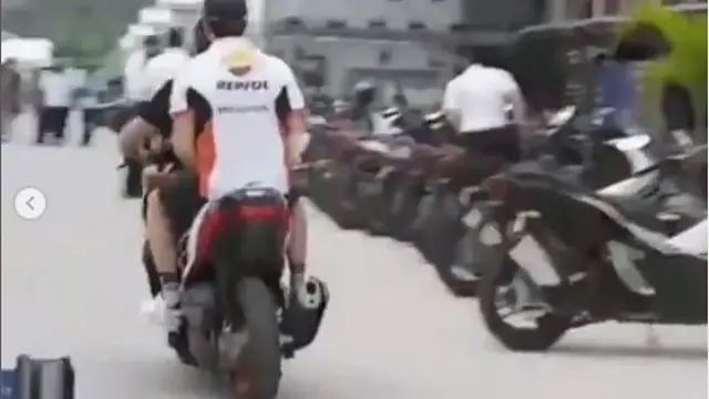 6 Potret Terkini Marc Marquez Usai Kecelakaan, Tangan Kanan Diperban