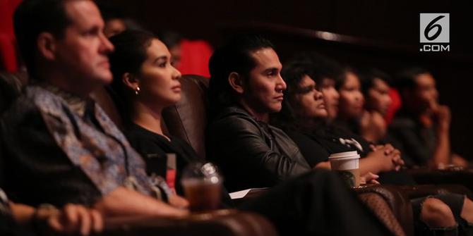 VIDEO: Seru Bareng Cast Film Wiro Sableng 212