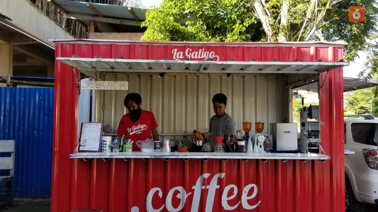 Kedai Kopi Sepi Pembeli