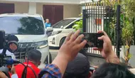 Prabowo Subianto dan Gibran Rakabuming Raka berangkat bareng ke KPU. (Merdeka).