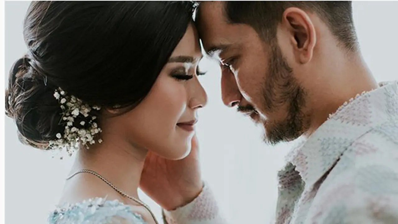[Bintang] Lamaran Syahnaz Sadiqah