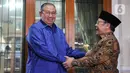 Ketua Umum Partai Kebangkitan Bangsa (PKB) Muhaimin Iskandar  bertemu dengan Ketua Majelis Tinggi Partai Demokrat, Susilo Bambang Yudhoyono (SBY) di Puri Cikeas Bogor Jawa Barat, Rabu (3/5/2023). (Liputan6.com/Faizal Fanani)