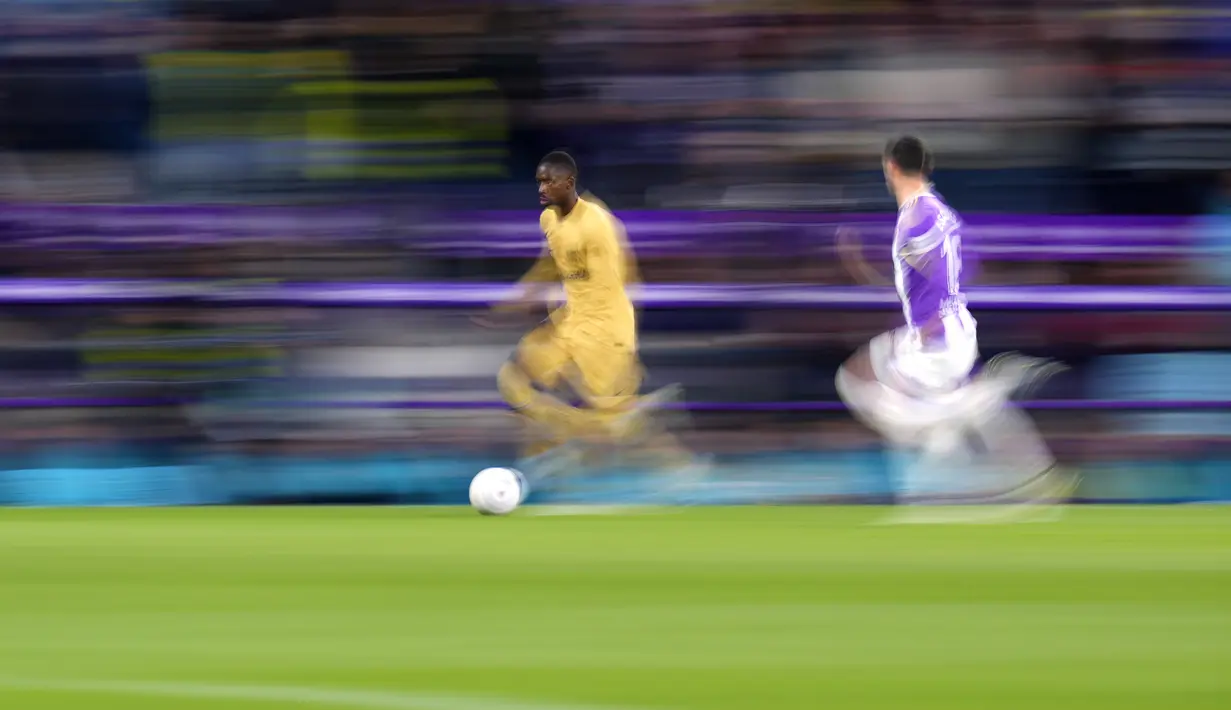 Usai kalah 1-2 melawan Real Sociedad di Camp Nou, Barcelona dipermalukan Real Valladolid dengan skor 1-3 atas tuan rumah Real Valladolid. (AP Photo/Manu Fernandez)