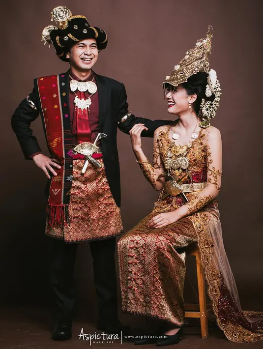 "Bahwa keajaiban itu ada, mukjizat itu nyata. Mudah-mudahan bisa nikah juga," tambahnya. (Instagram/aldosinarta)