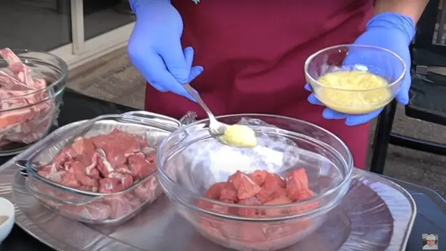 Tidak Perlu Nanas atau Daun Pepaya, Ini Cara Marinasi Daging Sapi agar Empuk dengan Menggunakan Bahan Ini