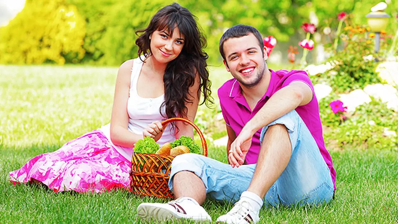 (c) shutterstock