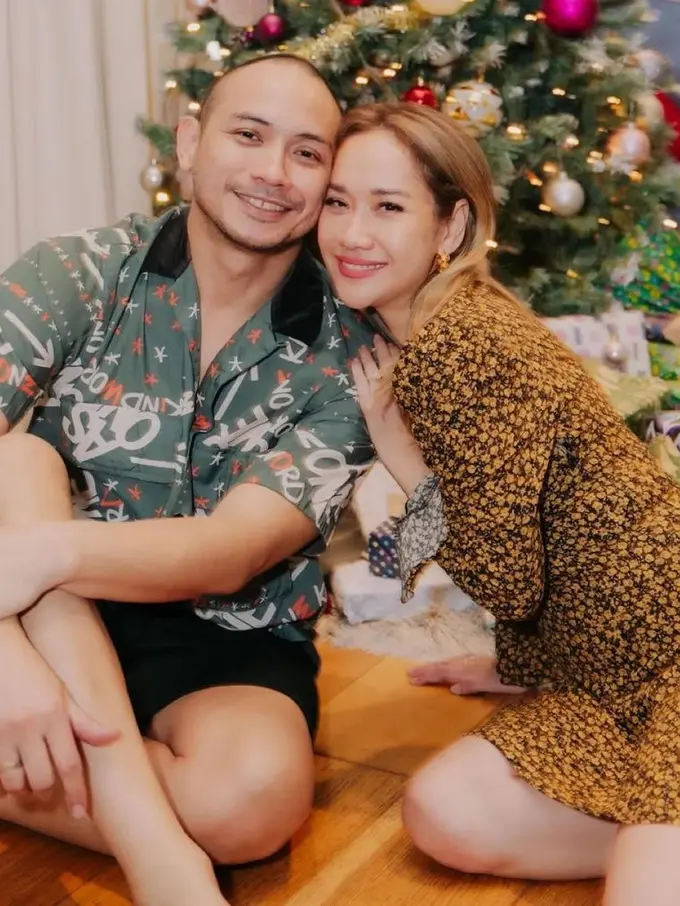 Persiapan Perawatan Wajah Bunga Citra Lestari Sebelum Menikah dengan  Tiko Aryawardhana