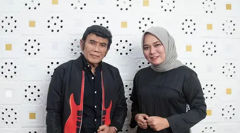 Duet Dengan Rhoma Irama Anisa Rahman Sebut Anugerah Luar Biasa News Entertainment Fimela Com