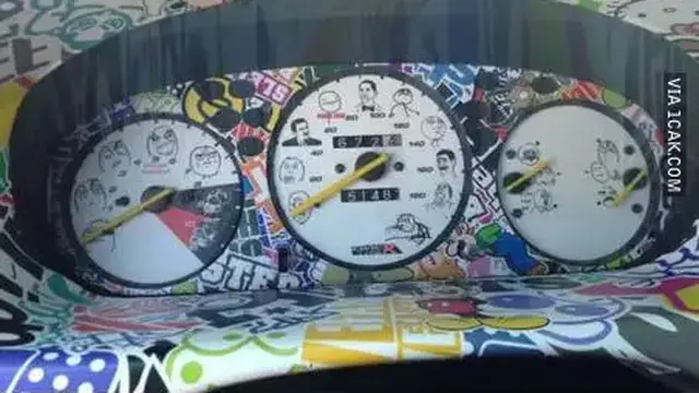 6 Potret Speedometer Nyeleneh Ini Bikin Tepuk Jidat, Arah Jarum Tak Sesuai