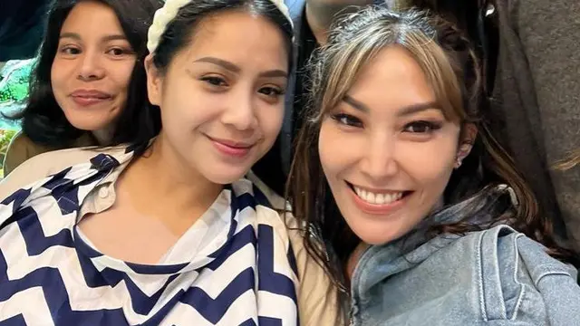 6 Potret Persahabatan Nagita Slavina dan Ayu Dewi, Diterpa Isu Perselingkuhan