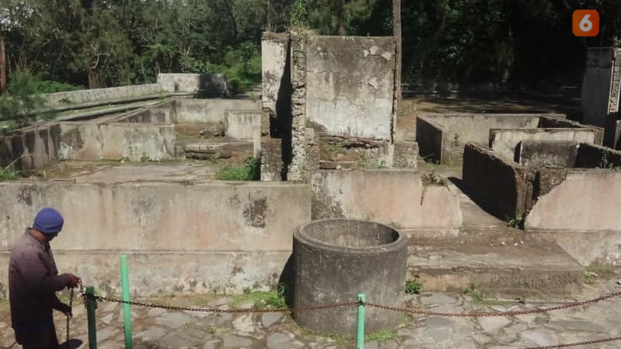 Taman Nasional Kelimutu