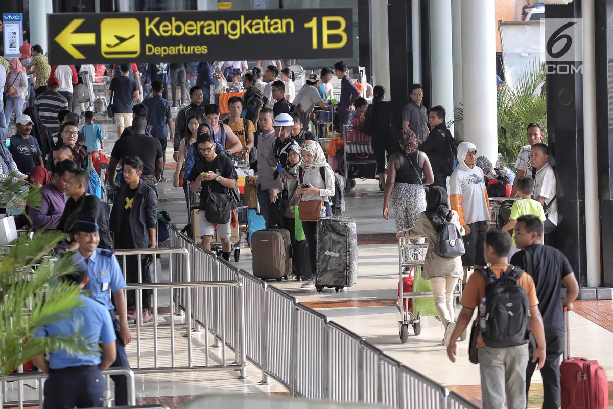 Pekan Terakhir Jelang Lebaran, Bandara Soetta Mulai Dipadati Pemudik