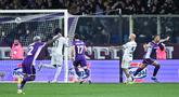 Inter Milan kembali gagal meraih kemenangan saat bertamu ke markas Fiorentina pada lanjutan Liga Italia. Pada pertandingan pekan ke-30 Serie A 2025/2026 itu, Nerazzurri ditahan imbang dengan skor 1-1. (AFP/Tiziana Fabi)