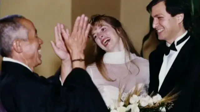Foto pernikahan Laurene Powell dengan Steve Jobs