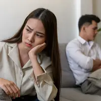 Bertengkar./Copyright shutterstock.com/g/Pitipat