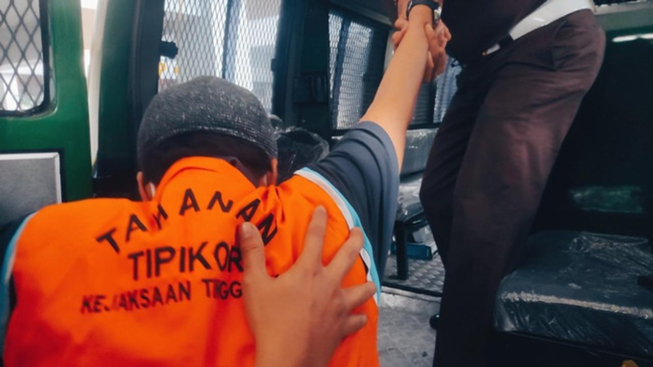 Sebanyak 16 tahanan kabur dari ruang tahanan Polsek Tanah Abang pada Senin dini hari 19 Februari 2024. Itulah top 3 news hari ini.