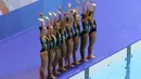 Tim renang indah Indonesia beraksi di nomor Team Technical & Free Routine SEA Games 2015. (Bola.com/Arief Bagus)