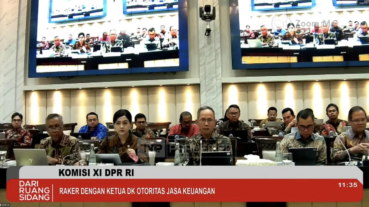 Raker Komisi XI DPR RI dengan Otoritas Jasa Keuangan (OJK), Kamis (22/1/2026). (Foto: Liputan6.com/Tira Santia)