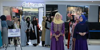 Seleksi ketat untuk mencari Puteri Muslimah Indonesia 2016. Lima finalis dari Jakarta siap diketemukan dengan finalis dari empat kota lainnya. (Adrian Putra/Bintang.com)
