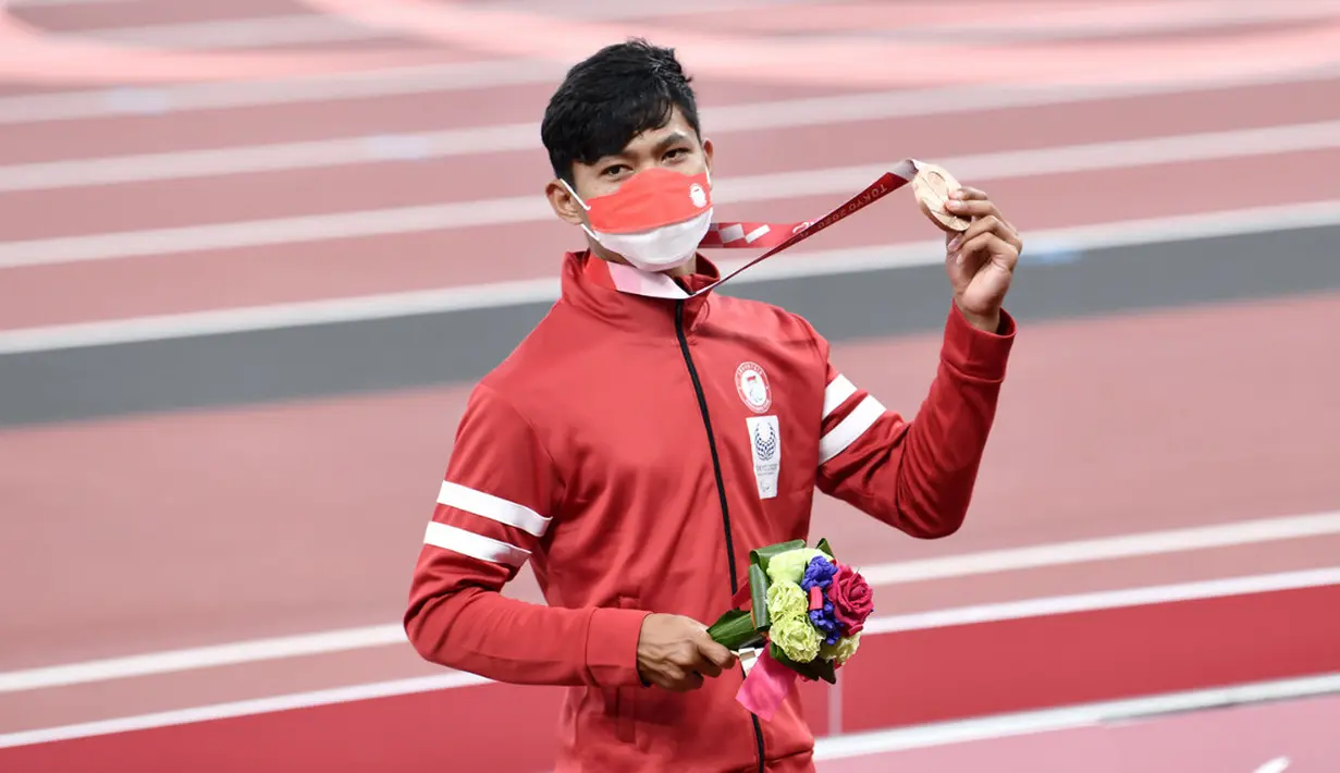 Tampil di Stadion Nasional Tokyo, Sapto Yogo mencatatkan waktu 11,31 pada laga final. Catatan waktu itu sudah cukup mengantarnya menyabet medali perunggu. (Foto: Dok NPC Indonesia)