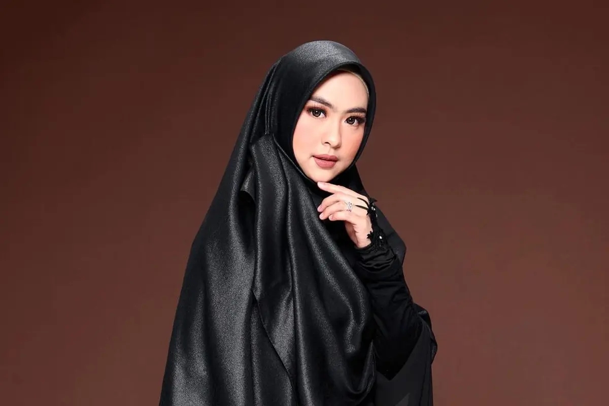 Shindy Kurnia Putri, adik Oki Setiana Dewi (Instagram/dr.shindyputri_)