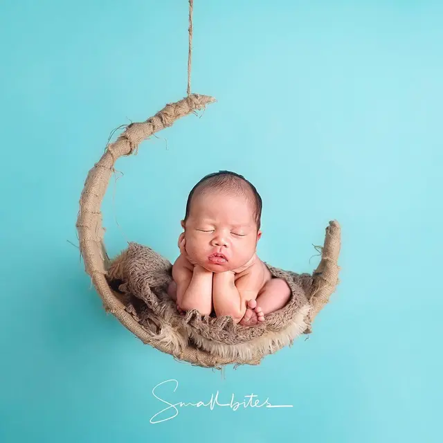 6 Gaya Pemotretan Baby Athar, Anak Citra Kirana yang Curi Perhatian