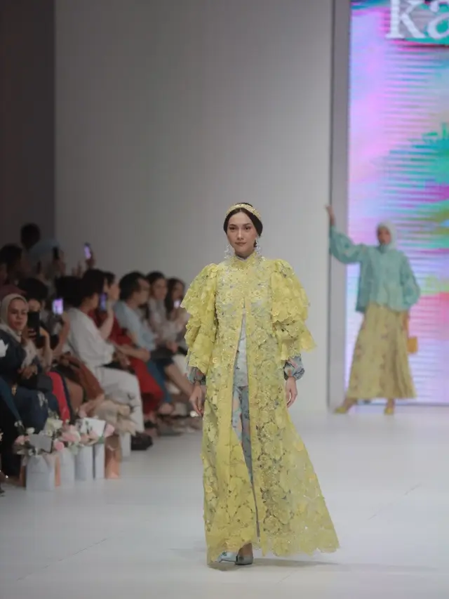 Koleksi A Garden Dream dari Nadya Karina di bawah naungan Kami. (Foto: Dok. Kami. Indonesia)