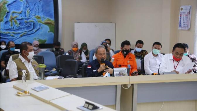 Hasil pemantauan Balai Penyelidikan Pengembangan Teknologi Kebencanaan Geologi (BPPTKG) pada hari yang sama menunjukkan aktivitas Gunung Merapi yang cukup tinggi, baik dari data kegempaan dan deformasi.