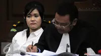 Terdakwa kasus pembunuhan Wayan Mirna Salihin, Jessica Kumala Wongso saat menjalani persidangan lanjutan dengan agenda pemeriksaan saksi di PN Jakarta Pusat. (Liputan6.com/Helmi Afandi)