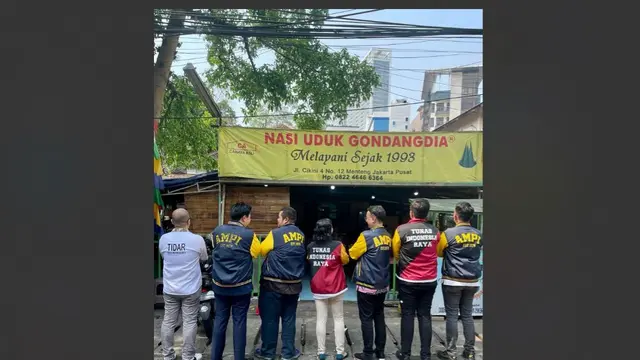 Angkatan Muda Pembangunan Indonesia (AMPI) dan organisasi sayap Partai Gerindra, Tunas Indonesia Raya (Tidar) melakukan sarapan dan santai bareng.