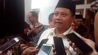 Wakil Gubernur Jawa Barat Uu Ruzhanul Ulum, saat memberikan penjelasannya di depan media, saat kampanye pencegahan faham radikalisme di sekolah (Liputan6.com/Jayadi Supriadin)