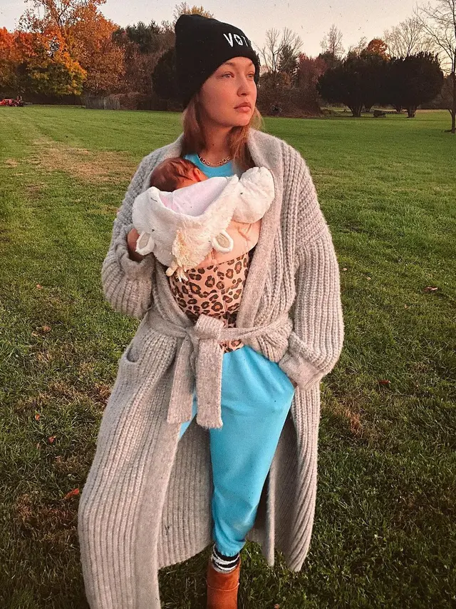 Dikabarkan Dekat dengan Leonardo DiCaprio, Ini 6 Pesona Gigi Hadid Tanpa Makeup