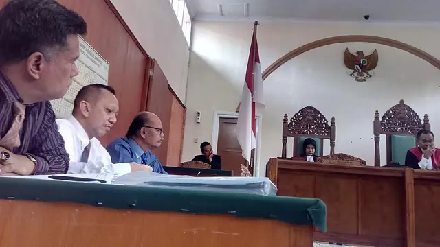 Ibu Digugat Anak