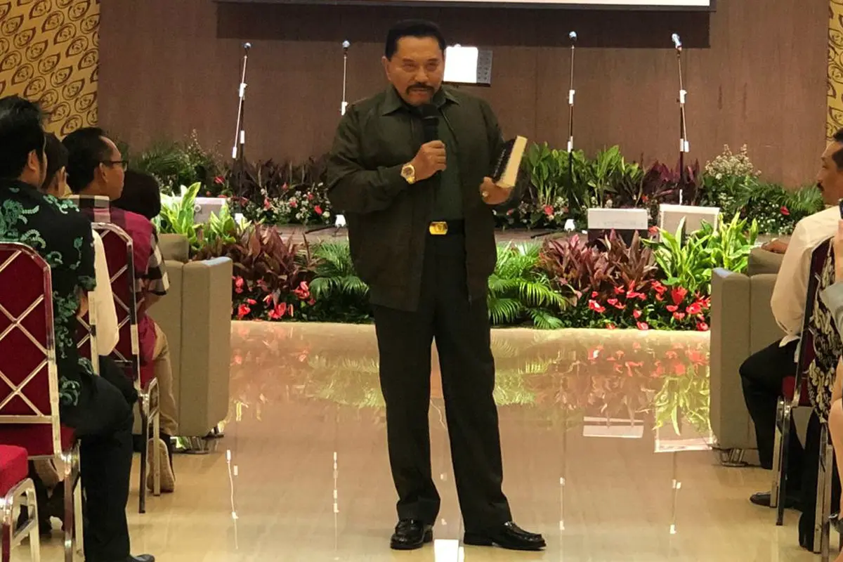 Mantan Kepala BIN Hendropriyono meluncurkan draf buku mengenai intelijen.