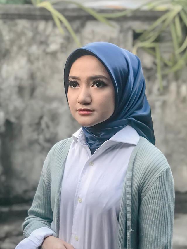 Putuskan Berhijab, Ini 6 Potret Terbaru Marcella Simon yang Memesona