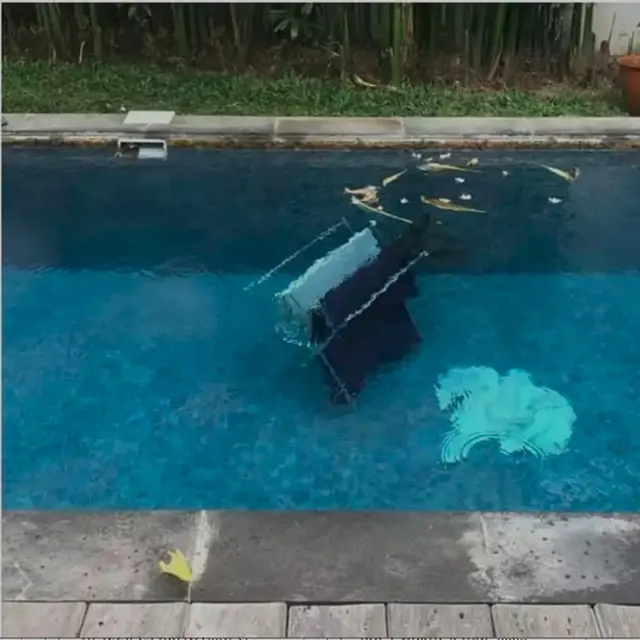 6 Momen Apes Jemur Pakaian Ini Bikin Elus Dada, Ada Saja Dramanya