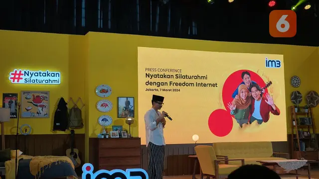 Direktur and Chief Commercial Officer Indosat Ooredoo Hutchison Ritesh Kumar Singh mengumumkan paket Freedom Internet (Liputan6.com/Agustin Setyo Wardani)
