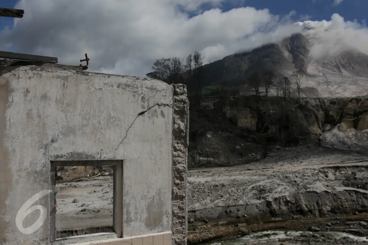 Gunung Sinabung Meletus, Netizen Berdoa Lewat #PrayForSinabung