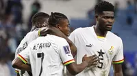Bintang Arsenal, Thomas Partey total tampil dalam 4 edisi Piala Afrika bersama Timnas Ghana pada 2017, 2019, 2021 dan 2023. Pada edisi 2023 ia sama sekali tak dimainkan karena masih dalam kondisi cedera. Belum sekalipun mencicipi gelar juara, prestasi terbaiknya adalah satu kali menjadi peringkat keempat pada edisi 2017 setelah kalah 0-2 dari Kamerun di semifinal dan takluk 0-1 dari Burkina Faso pada perebutan tempat ketiga. (AFP/Khaled Desouki)