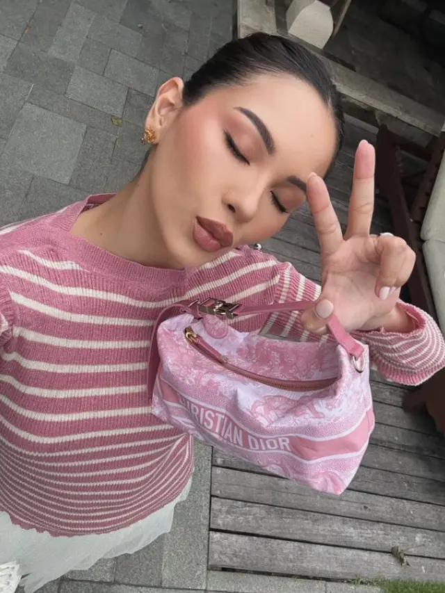 Detail Outfit Alyssa Daguise Terbaru di Bali