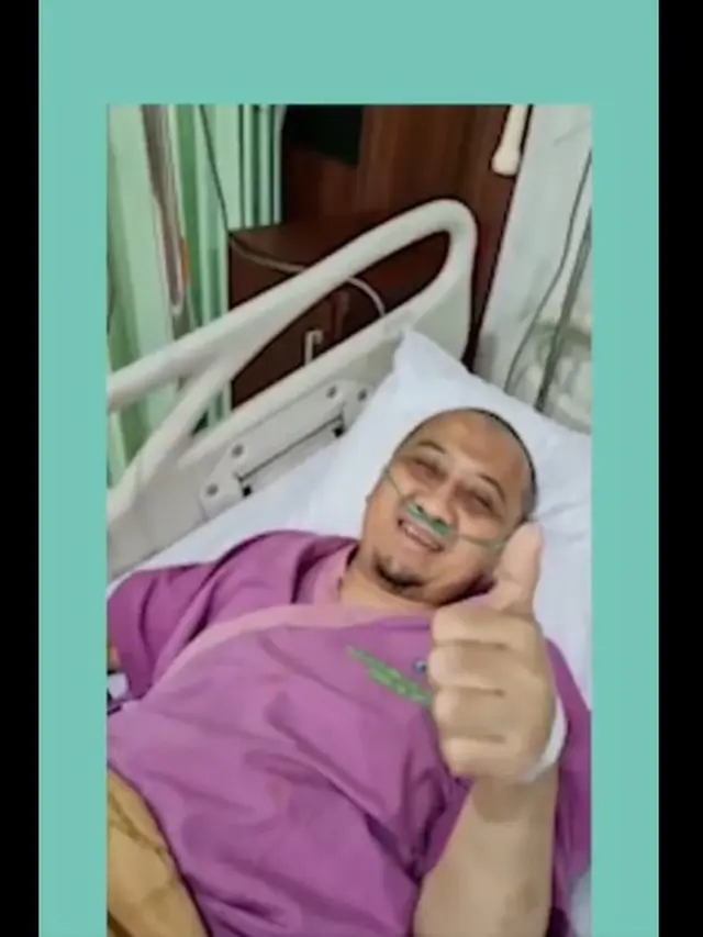 Ustaz Yusuf Mansur mulai beraktifitas di kamar perawatan rumah sakit (https://www.instagram.com/p/CRnkesTjIYP/)