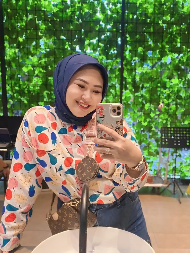 Shelvie Hana Mantan Daus Mini Lamaran